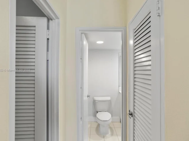 3000 S Ocean Dr # 1110, Hollywood FL 33019