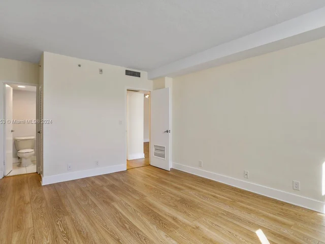 3000 S Ocean Dr # 1110, Hollywood FL 33019