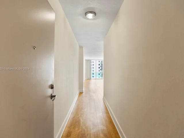 3000 S Ocean Dr # 1110, Hollywood FL 33019