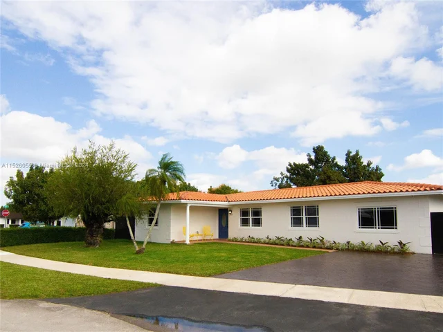 6815 SW 134th Ct, Miami FL 33183
