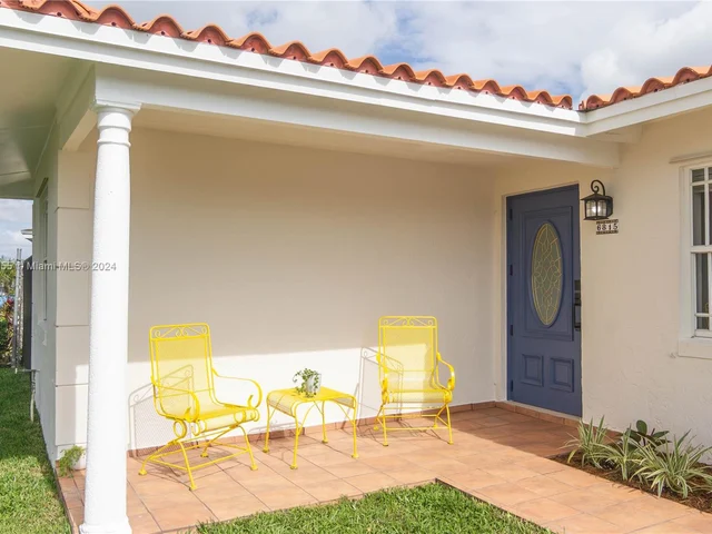 6815 SW 134th Ct, Miami FL 33183