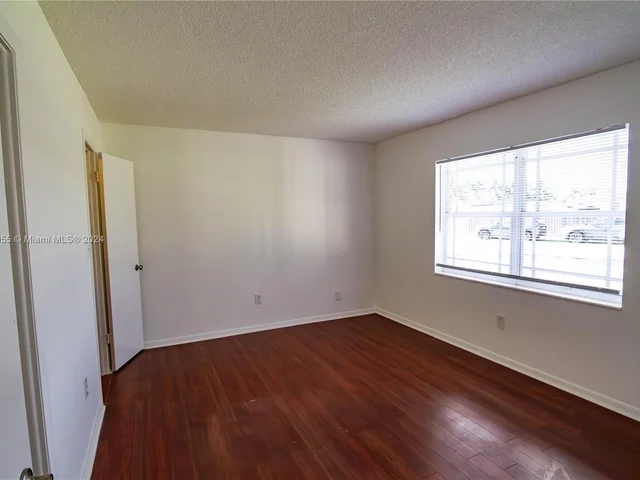 6815 SW 134th Ct, Miami FL 33183