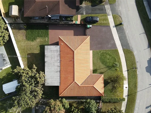 6815 SW 134th Ct, Miami FL 33183