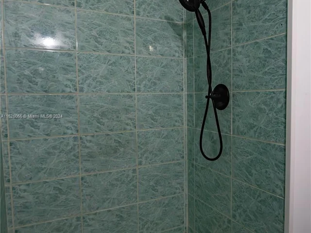 6815 SW 134th Ct, Miami FL 33183