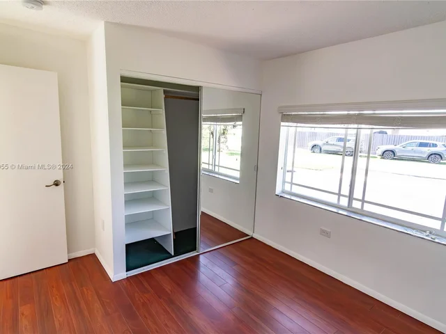 6815 SW 134th Ct, Miami FL 33183