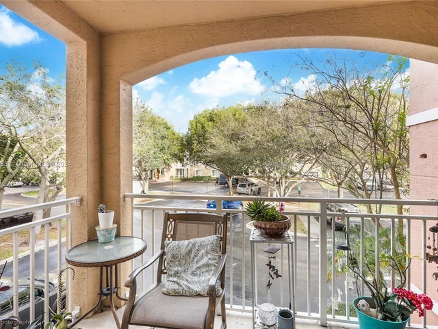 6434 Emerald Dunes Dr # 202, West Palm Beach FL 33411