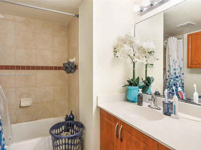 6434 Emerald Dunes Dr # 202, West Palm Beach FL 33411