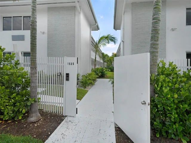 1525 Michigan Ave # 2, Miami Beach FL 33139