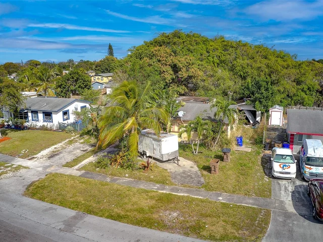 1220 SW 6 TERR, Deerfield Beach FL 33441