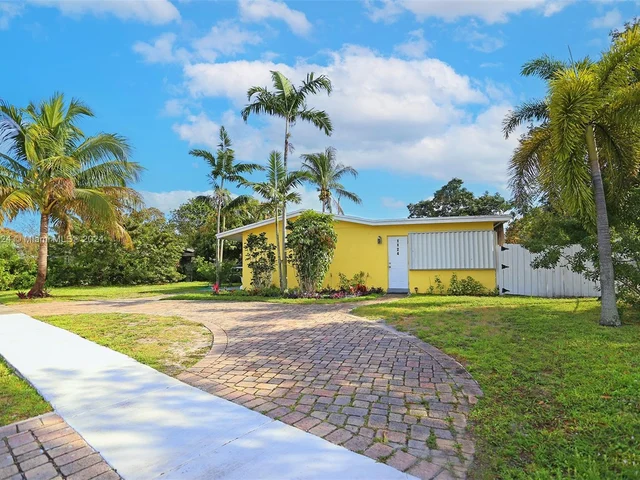 1124 NW 18th Ct, Fort Lauderdale FL 33311