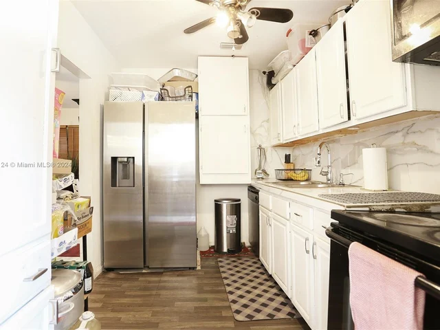 1124 NW 18th Ct, Fort Lauderdale FL 33311