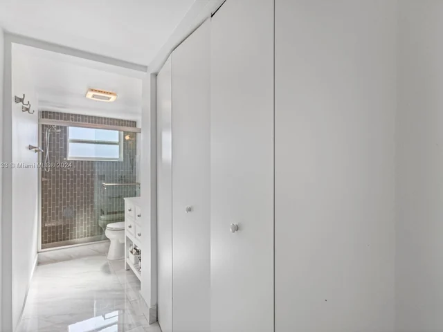 180 NE 12th Ave # 12E, Hallandale Beach FL 33009