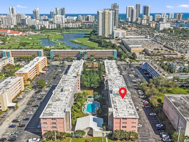 180 NE 12th Ave # 12E, Hallandale Beach FL 33009