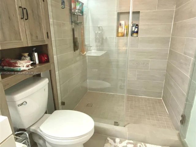 1155 Brickell Bay Dr # 2501, Miami FL 33131