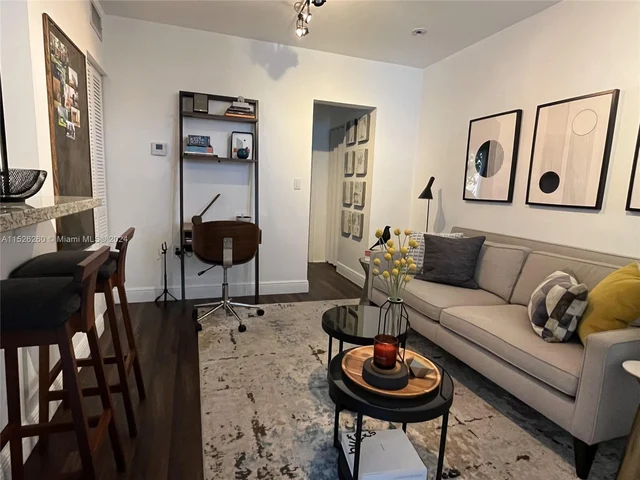 540 NW 7 # 23, Miami FL 33136