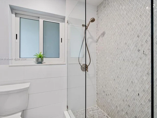 2200 SE 19 St, Fort Lauderdale FL 33316