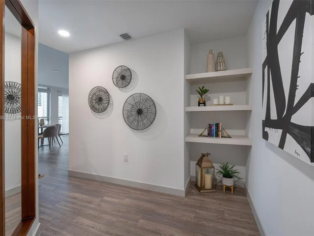 221 SW 12th St, Miami FL 33130