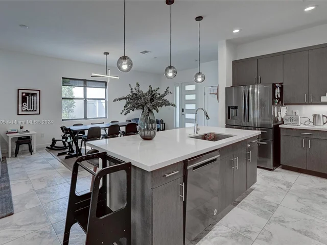 4944 Whispering Way # 4944, Dania Beach FL 33312