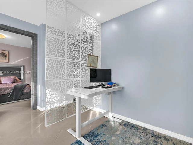 2401 N Ocean Blvd # 303, Fort Lauderdale FL 33305