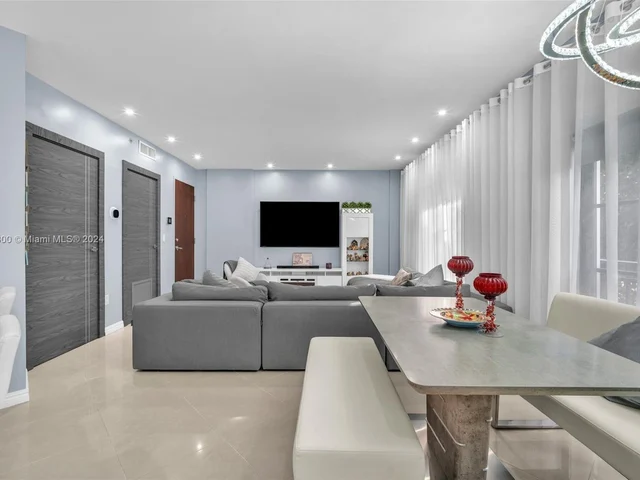 2401 N Ocean Blvd # 303, Fort Lauderdale FL 33305