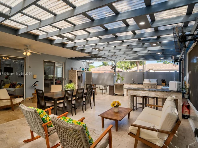 3720 Country Vista Way, Lake Worth FL 33467