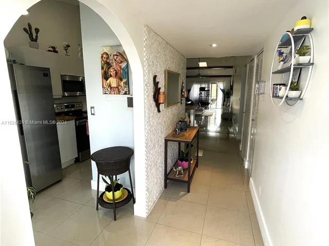 1744 NW 71st Ave # 117, Plantation FL 33313