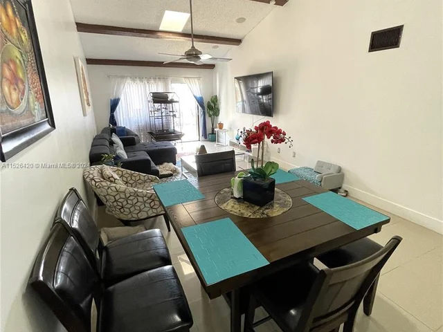 1744 NW 71st Ave # 117, Plantation FL 33313