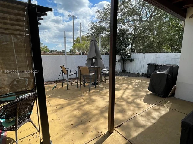 1744 NW 71st Ave # 117, Plantation FL 33313