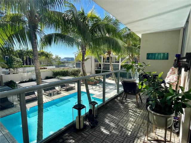 3470 E Coast Ave # H0906, Miami FL 33137