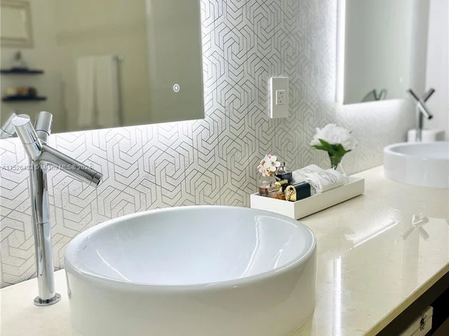 495 Brickell Ave # 1201, Miami FL 33131