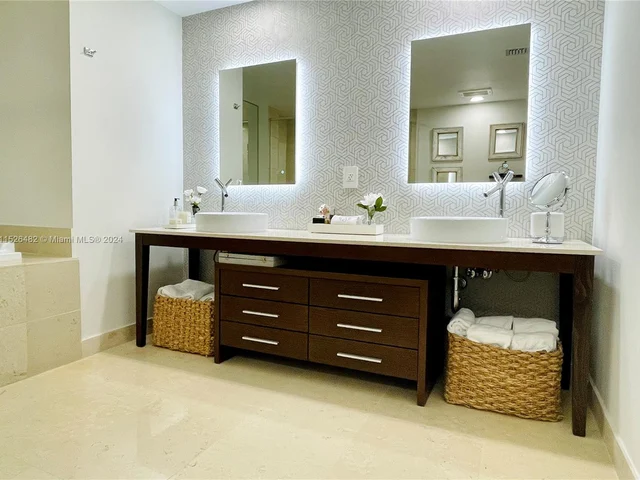 495 Brickell Ave # 1201, Miami FL 33131