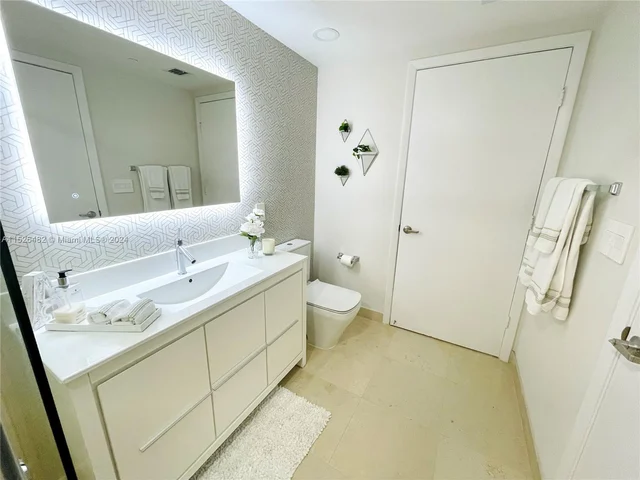 495 Brickell Ave # 1201, Miami FL 33131