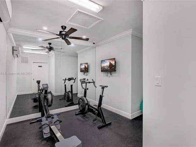 2870 NE 14th St Cswy # 203C, Pompano Beach FL 33062