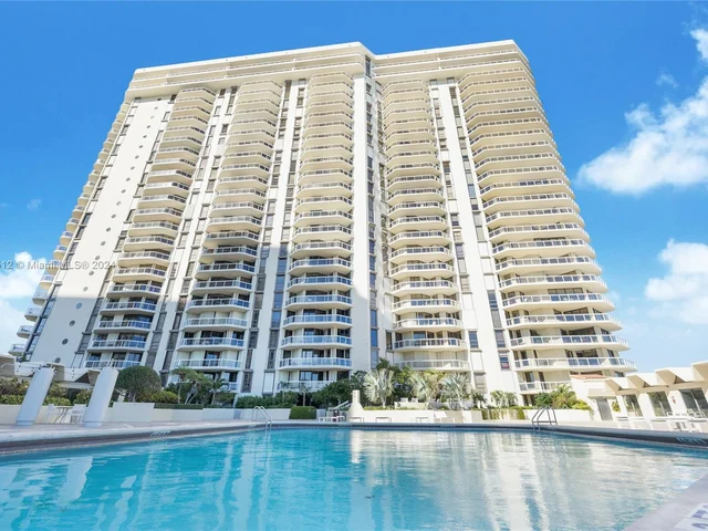 20191 E Country Club Dr # 2704, Aventura FL 33180