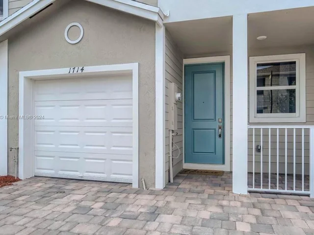 1714 SE 9th Ave, Homestead FL 33034