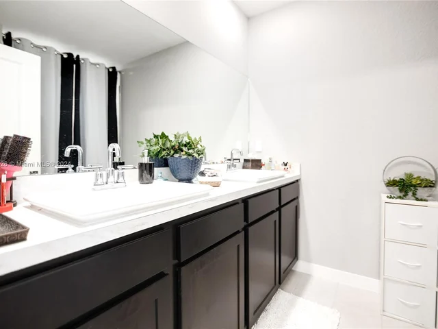 1714 SE 9th Ave, Homestead FL 33034