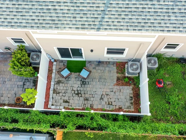 1714 SE 9th Ave, Homestead FL 33034