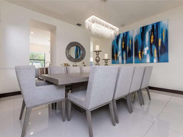 8814 NW 154th Ter, Miami Lakes FL 33018