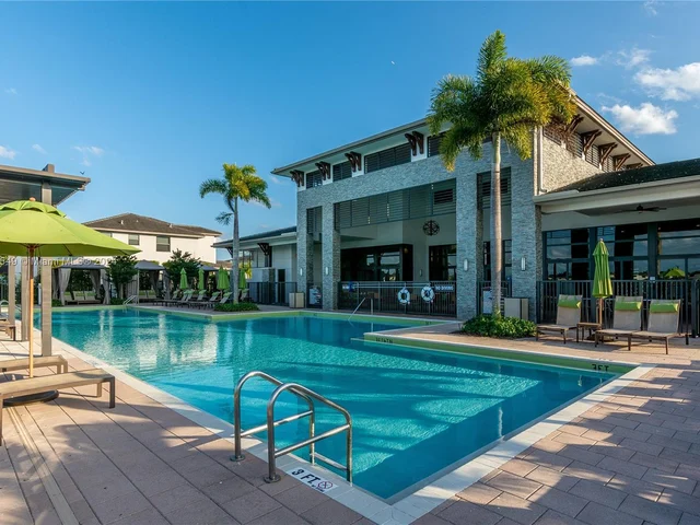 8814 NW 154th Ter, Miami Lakes FL 33018