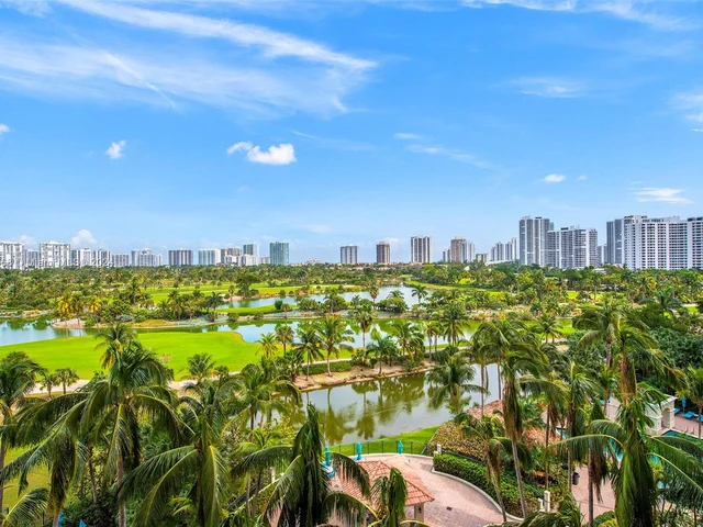 19501 W Country Club Dr # 715, Aventura FL 33180