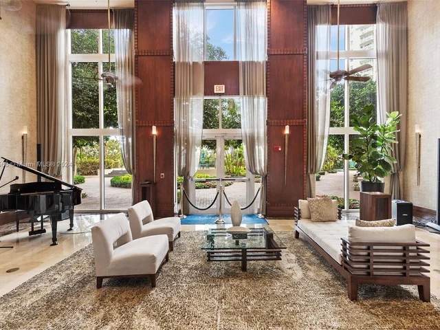 19501 W Country Club Dr # 715, Aventura FL 33180