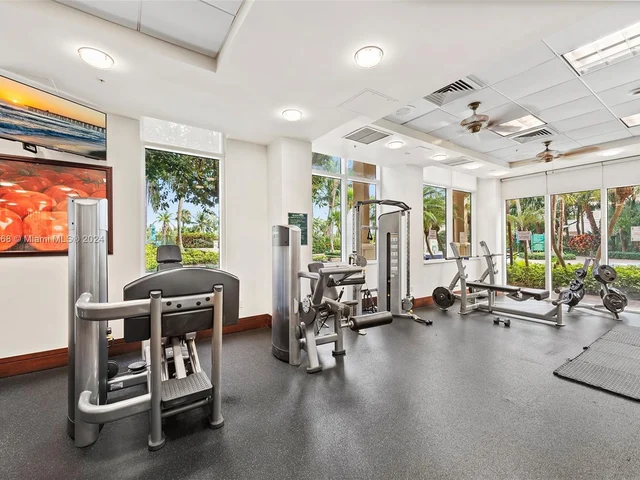 19501 W Country Club Dr # 715, Aventura FL 33180