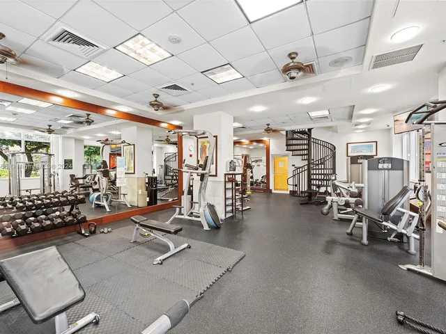 19501 W Country Club Dr # 715, Aventura FL 33180