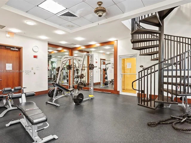 19501 W Country Club Dr # 715, Aventura FL 33180