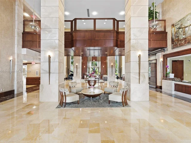 19501 W Country Club Dr # 715, Aventura FL 33180