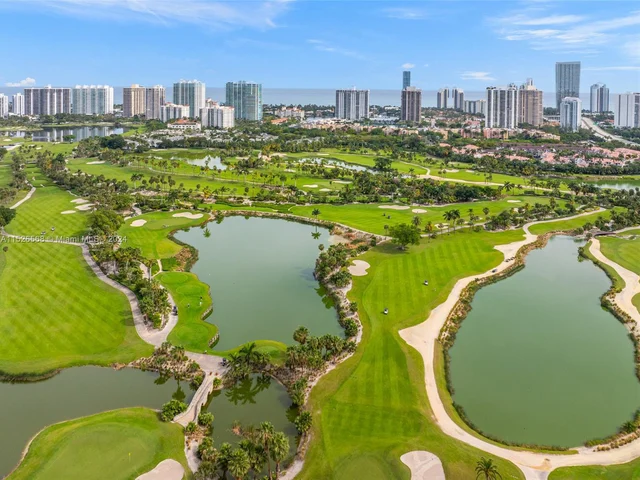 19501 W Country Club Dr # 715, Aventura FL 33180