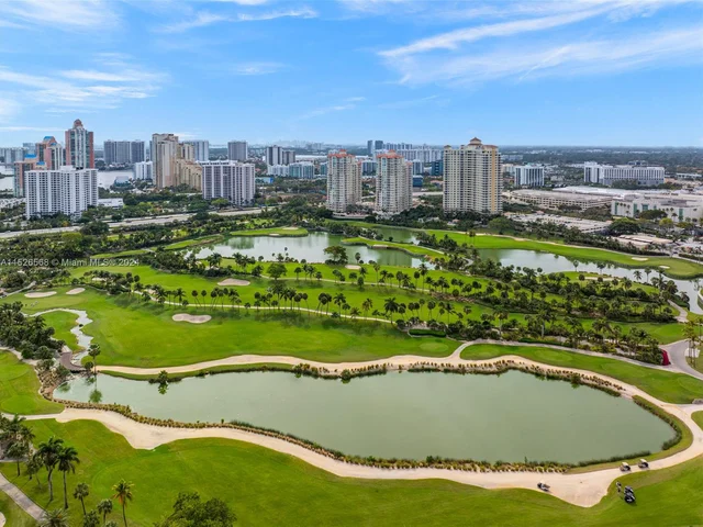 19501 W Country Club Dr # 715, Aventura FL 33180
