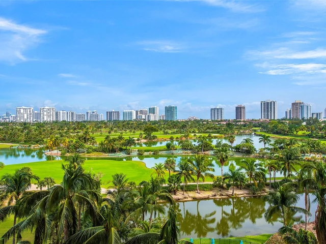 19501 W Country Club Dr # 715, Aventura FL 33180