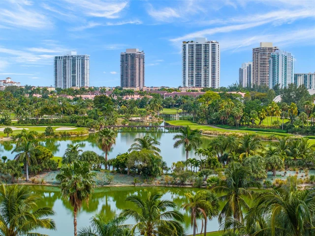 19501 W Country Club Dr # 715, Aventura FL 33180