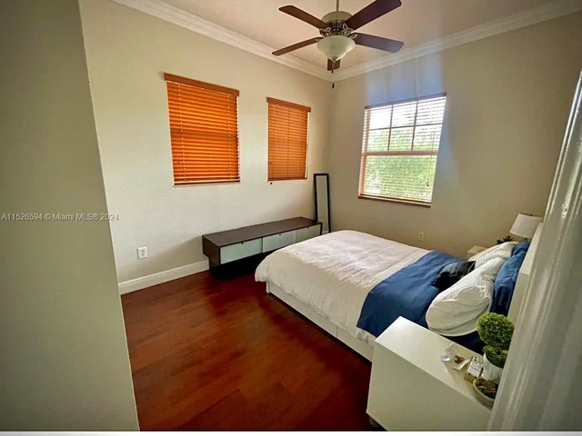 6054 NW 116th Dr, Coral Springs FL 33076